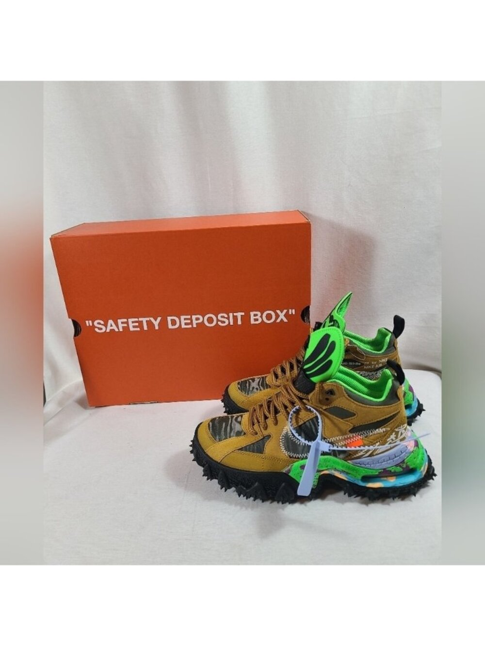 Off White x Nike Air Terra Forma wheat Black brown boot size 6 men's- New in box